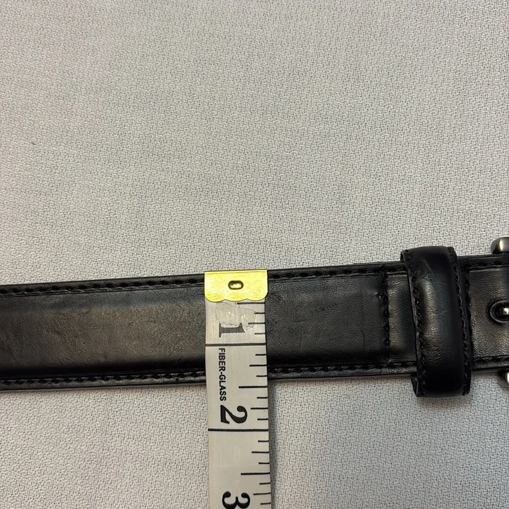 Levi’s Black Leather Mens Belt Excellent Used Condition! Size S 30-32